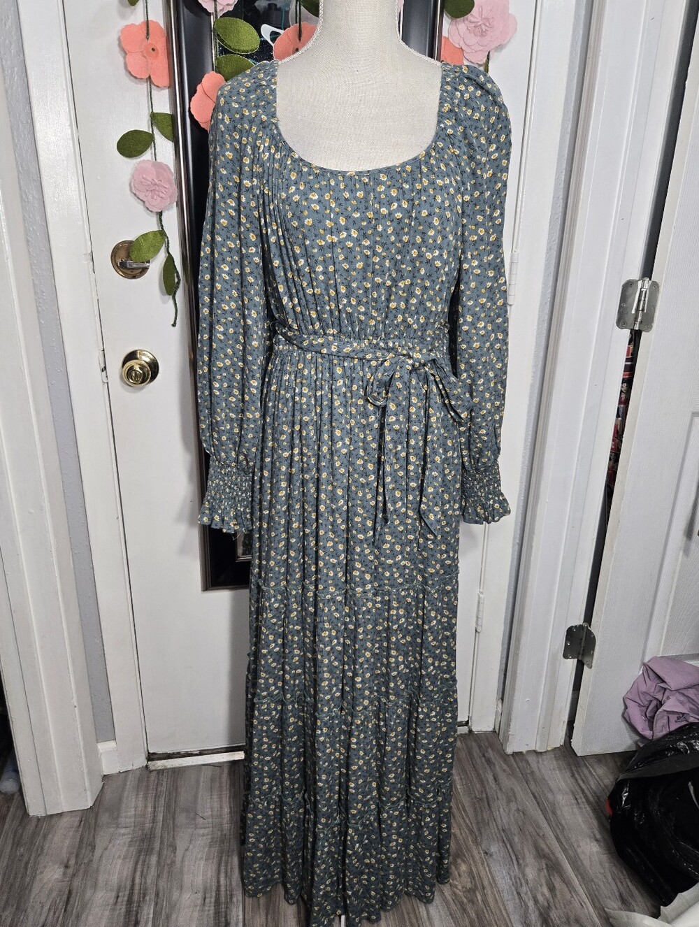 In Loom Floral Boho Style Maxi Dress Long Sleeve Tiered Size Large